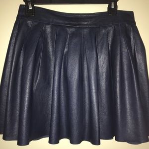 Alice & Olivia Lamb Leather Pleated Skirt- Navy,10
